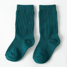 將圖片載入圖庫檢視器 C739AC-秋季精梳棉純色中筒襪學院風豎條堆堆襪【三雙起批】