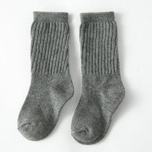 將圖片載入圖庫檢視器 C739AC-秋季精梳棉純色中筒襪學院風豎條堆堆襪【三雙起批】