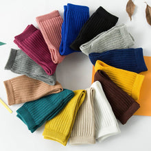 將圖片載入圖庫檢視器 C739AC-秋季精梳棉純色中筒襪學院風豎條堆堆襪【三雙起批】