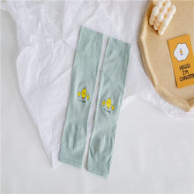 Load image into Gallery viewer, 1102AC-Summer ice silk children's anti-ultraviolet and anti-mosquito fingerless high elastic sunscreen sleeves
