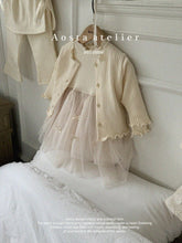 將圖片載入圖庫檢視器 <台灣館>AT24A003-Aosta秋款🧶 **山茶花針織開衫 (Camellia Cardigan)**【正韓】