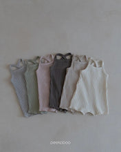 將圖片載入圖庫檢視器 <台灣館>GE0051-Peekaboo素色吊帶包屁衣&套裝【正韓】