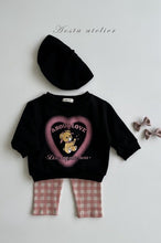 將圖片載入圖庫檢視器 <台灣館>AT24A060-Aosta愛心熊圓領衛衣 (Heart Bear MTM)【正韓】