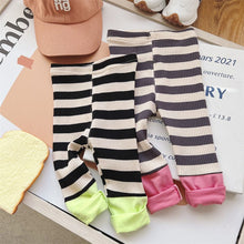 Load image into Gallery viewer, T40TG-Cotton Thin Round Neck Smiley Face Two-Piece Suit