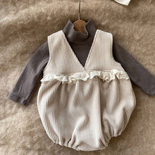 Load image into Gallery viewer, Y93114LS-Spring and Autumn Lace Waffle V-neck Sleeveless Bodysuit