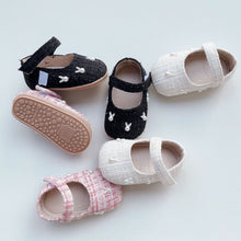 Load image into Gallery viewer, X903AC-Spring Velcro Pearl Rabbit Soft-soled Toddler Shoes