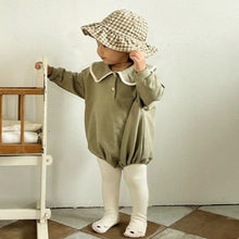 Load image into Gallery viewer, Y9415LS-Classic college style baby large lapel long-sleeved triangle bodysuit