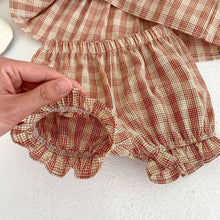 Load image into Gallery viewer, K2700TG-Summer color matching plaid flying sleeve baby shirt top + flower bud shorts + hair band three-piece set
