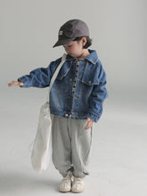 Load image into Gallery viewer, <Taiwan Pavilion> BB2343SE-Autumn Japanese Boys and Girls Casual Loose Denim Jacket