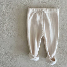 Load image into Gallery viewer, Y5343PA-Pure color simple newborn outerwear tight fleece pants (pre-sale delivery in early December)