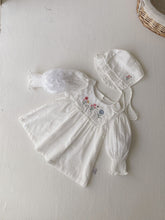 Load image into Gallery viewer, Y6321DS-Long-sleeved lace exquisite embroidered flower princess dress + hat