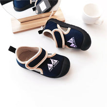 將圖片載入圖庫檢視器 110604AC-兒童包頭防踢沙灘涼鞋