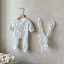 Load image into Gallery viewer, Y95129LS-春夏蕾絲長包腳連身衣&兔子耳朵帽&兩件套