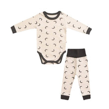 Load image into Gallery viewer, D21635TG-Autumn and winter high waist belly protection baby pajamas + hat