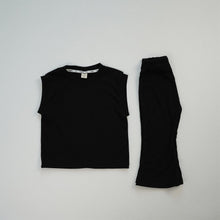 將圖片載入圖庫檢視器 24047TG-夏日韓版冰絲上衣+闊腿褲純色涼感套裝