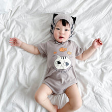 Load image into Gallery viewer, 53109LS-Cat eating fish print short-sleeved baby sweater + hat