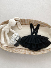 Load image into Gallery viewer, H10089DS-Spring Korean version solid color versatile ruffled suspenders wrapped cake skirt