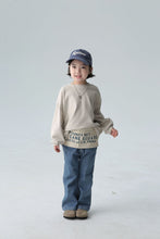 Load image into Gallery viewer, <Taiwan Pavilion> BB2443PA-Autumn and Winter Japanese Style Girls Flared Jeans