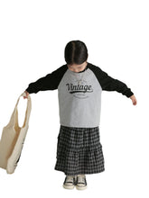 將圖片載入圖庫檢視器 BB2339PCW-秋款拼色字母印花磨毛長袖親子上衣