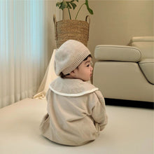 Load image into Gallery viewer, Y9415LS-Classic college style baby large lapel long-sleeved triangle bodysuit