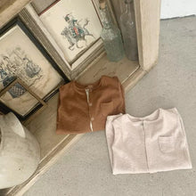 Load image into Gallery viewer, Y9338LS-Spring and Autumn Baby Pocket Open-Chest Sleeveless Bodysuit