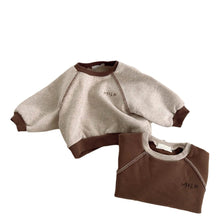 Load image into Gallery viewer, Y8390TG-contrast color fashion casual plus velvet sweater suit (pre-sale delivery in early December)