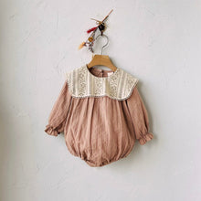 Load image into Gallery viewer, Y9306LS-Spring lace large lapel bodysuit