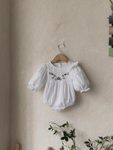 Load image into Gallery viewer, Y9379LS-Exquisite flower embroidery flying sleeves princess jumpsuit