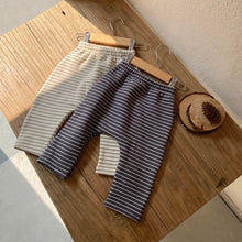 Load image into Gallery viewer, Y5338PA-Thick striped velvet PP pants for men and women (pre-sale and delivery in early December)