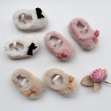 Load image into Gallery viewer, X886AC-Winter plush non-slip warm furry toddler shoes