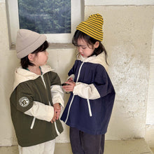 Load image into Gallery viewer, Q83036SE- Spring and Autumn mid-length spliced sleeve hooded windbreaker