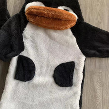 將圖片載入圖庫檢視器 D82252PCW-秋冬珊瑚絨可愛企鵝親子家居服套裝