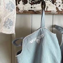 Load image into Gallery viewer, Y9427LS-Summer thin sling lace embroidery bodysuit