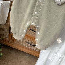 Load image into Gallery viewer, M2517045LS-秋季嬰幼兒立體娃娃排釦連體長袖爬服