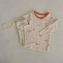 Load image into Gallery viewer, 081513TG-Korean carrot print long-sleeved bottoming shirt two-piece set