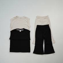 將圖片載入圖庫檢視器 24047TG-夏日韓版冰絲上衣+闊腿褲純色涼感套裝