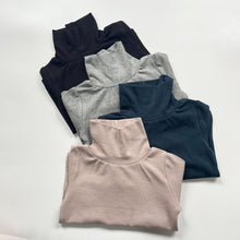 Load image into Gallery viewer, BB2464PCW-Autumn and winter children's high collar solid color parent-child inner top