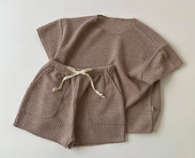 Load image into Gallery viewer, 80D187TG- Korean style short-sleeved simple baby lazy style knitted two-piece suit