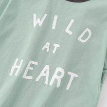 Load image into Gallery viewer, 9570TG-Spring and summer European and American children's English printed round neck short-sleeved top + elastic sweatpants two-piece set