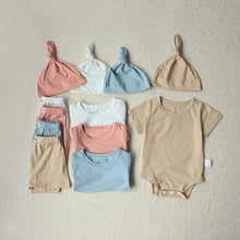 Load image into Gallery viewer, Y9130LS-Summer thin baby bodysuit + shorts + hat three-piece set
