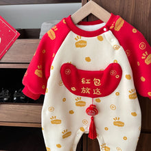 Load image into Gallery viewer, AL422LS-Winter New Year Greeting Plush Color-blocked Red Envelope Climbing Clothes