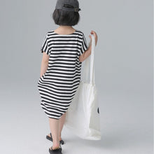 將圖片載入圖庫檢視器 BB-2423DS-日系條紋女童裙落肩連身裙親子裝