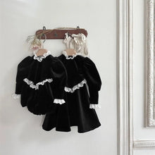 Load image into Gallery viewer, Y9418LS-Lace flower collar baby girl jumpsuit