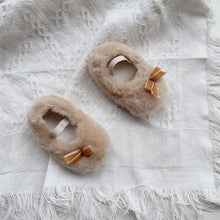 Load image into Gallery viewer, X886AC-Winter plush non-slip warm furry toddler shoes