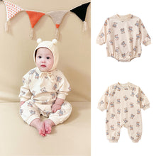 Load image into Gallery viewer, <Taiwan Pavilion> D23117LS-Autumn cute bear long-sleeved casual triangle bodysuit & crawling clothes
