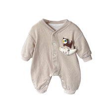 Load image into Gallery viewer, M2517045LS-秋季嬰幼兒立體娃娃排釦連體長袖爬服