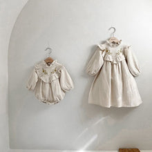 Load image into Gallery viewer, Y9384LS-Hooded flower embroidery stand-up collar bodysuit