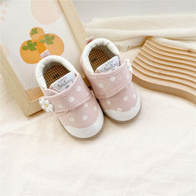 Load image into Gallery viewer, Q5206AC- Spring and Autumn small flower car baby soft sole toddler shoes