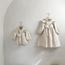 Load image into Gallery viewer, Y6334-Embroidered flower brushed wood ear stand collar long skirt