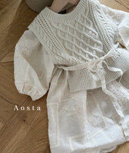 將圖片載入圖庫檢視器 <台灣館>AT24A009-Aosta秋款🦺 **親子針織背心 (Knit Vest)**【正韓】